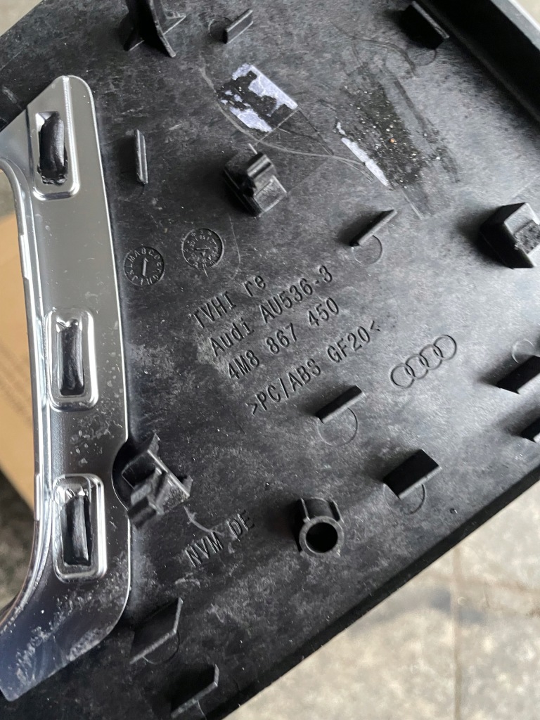 фото №7, Audi q8 4m8 молдинг dekor двері задня 4m8867449 4m8867450