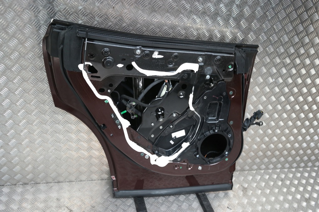 фото №2, Maserati levante дверь левая задняя 121b f806