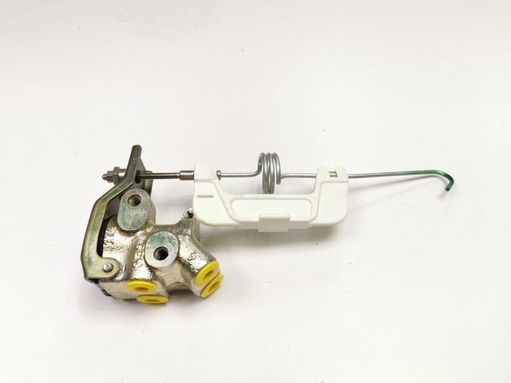 Корректор усилитель торможения do renault rapid, express оригинальный номер 7700810581 Цена