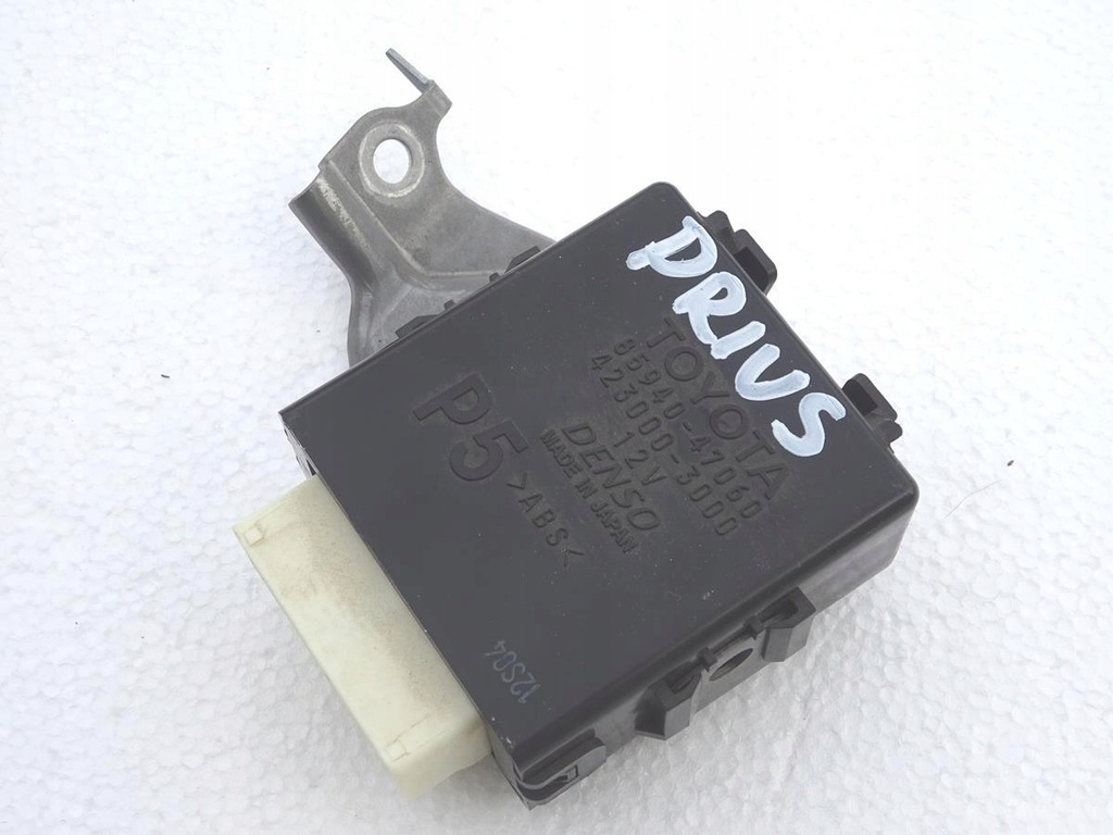 фото №1, Модуль реле двірник toyota prius iv 16-