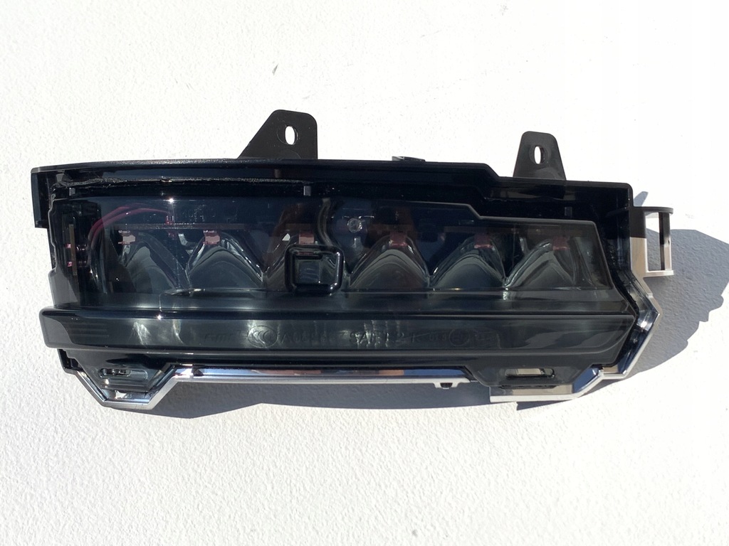 фото №1, Land rover discovery поворотник правий lr048351