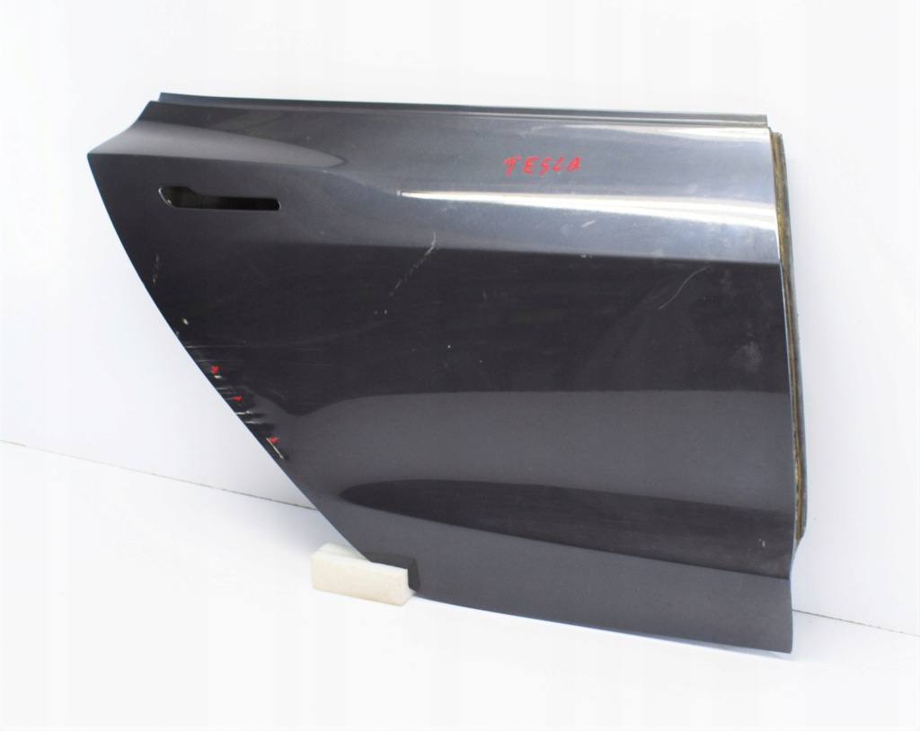 Tesla 3 model 3 дверь правое задний  задние org Цена