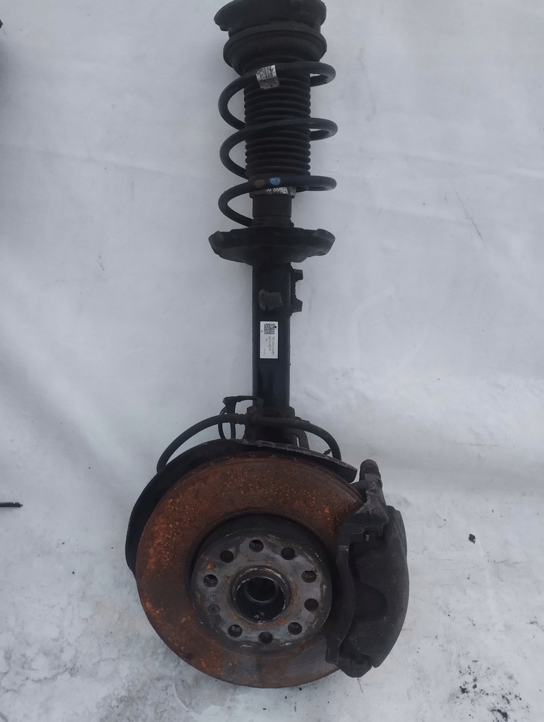 фото №1, Skoda octavia iii lift поворотный кулак амортизатор правый