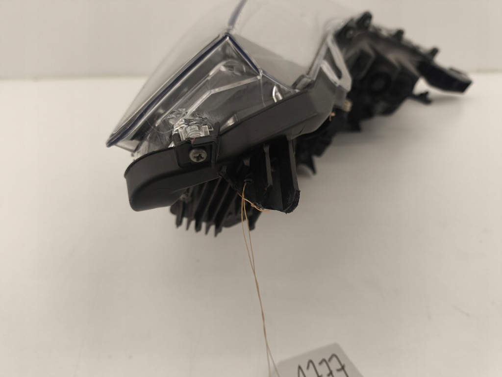 Фара левый перед full led toyota corolla cross Недорого