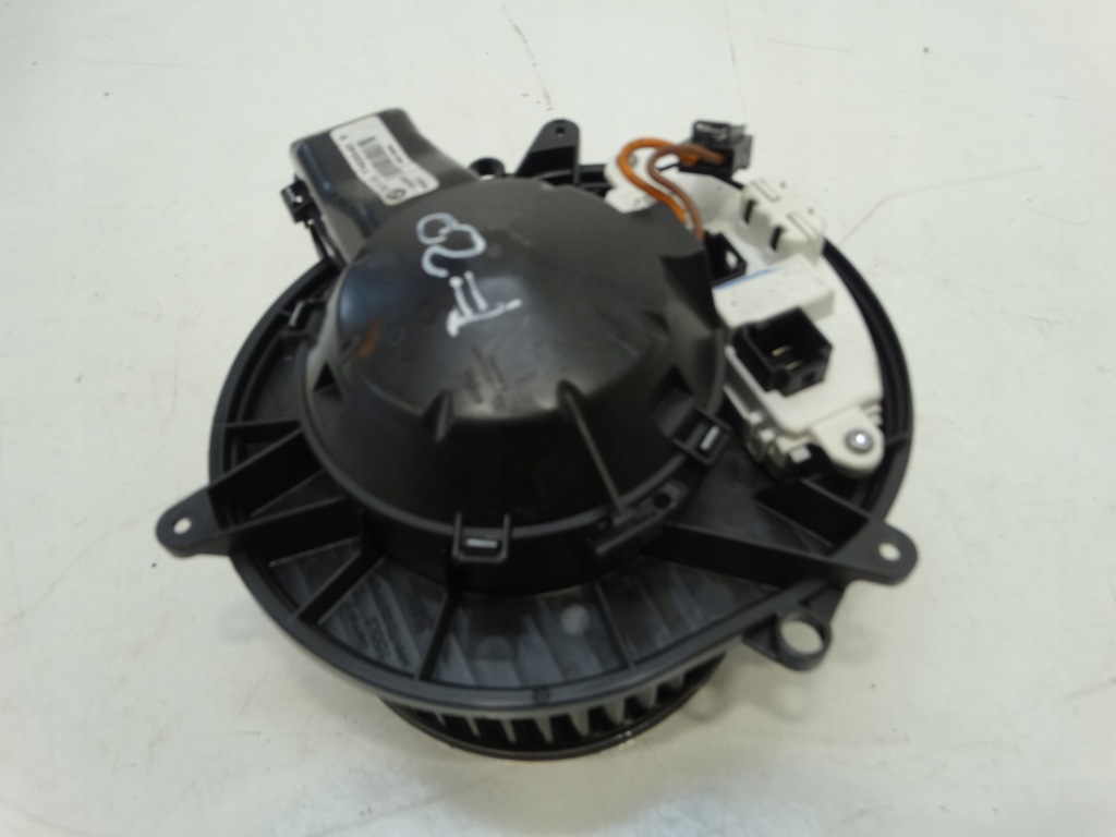 фото №5, Вентилятор обдув bmw 1 f20 2.0 d 2013r. 9276112-01