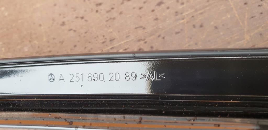 фото №3, Молдинг стійка двері задня права mercedes r w251