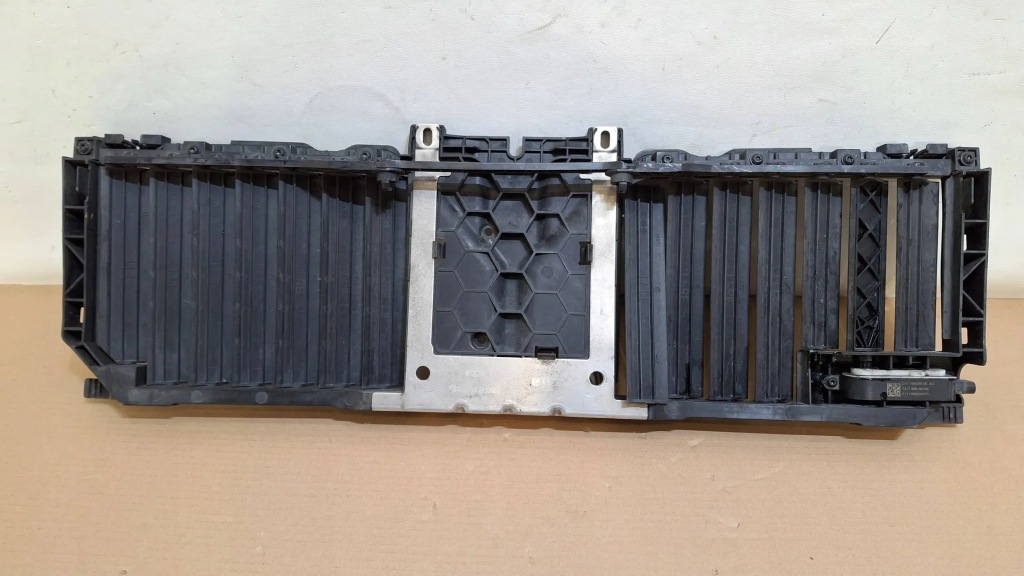 фото №1, Впуск шторка напрямна повітря mercedes s-klsas w223 a223