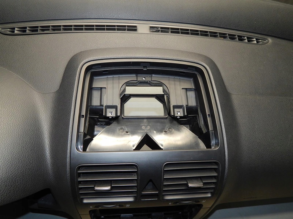 фото №13, Vw jetta приборная панель консоль ремни подушки безопасности подушка безопасности