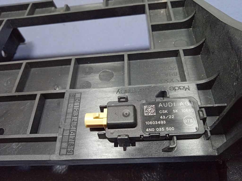 фото №5, Audi q4 e-tron кронштейн кріпильний 89a863531