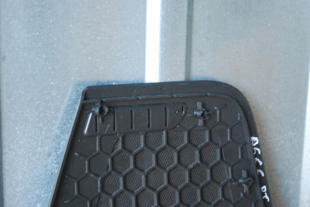 фото №11, Накладка bose права audi a6 c6 4f0035436a