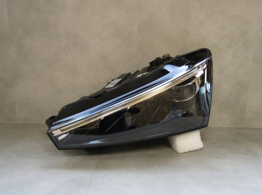 фото №1, Лампа перед skoda scala full led 19-23 lh 657941015a