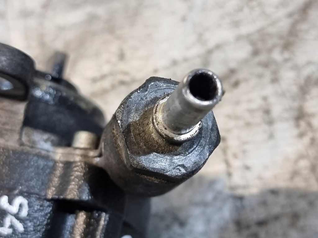 фото №11, Насос вакуум citroen c5 i 2.0 hdi 110km