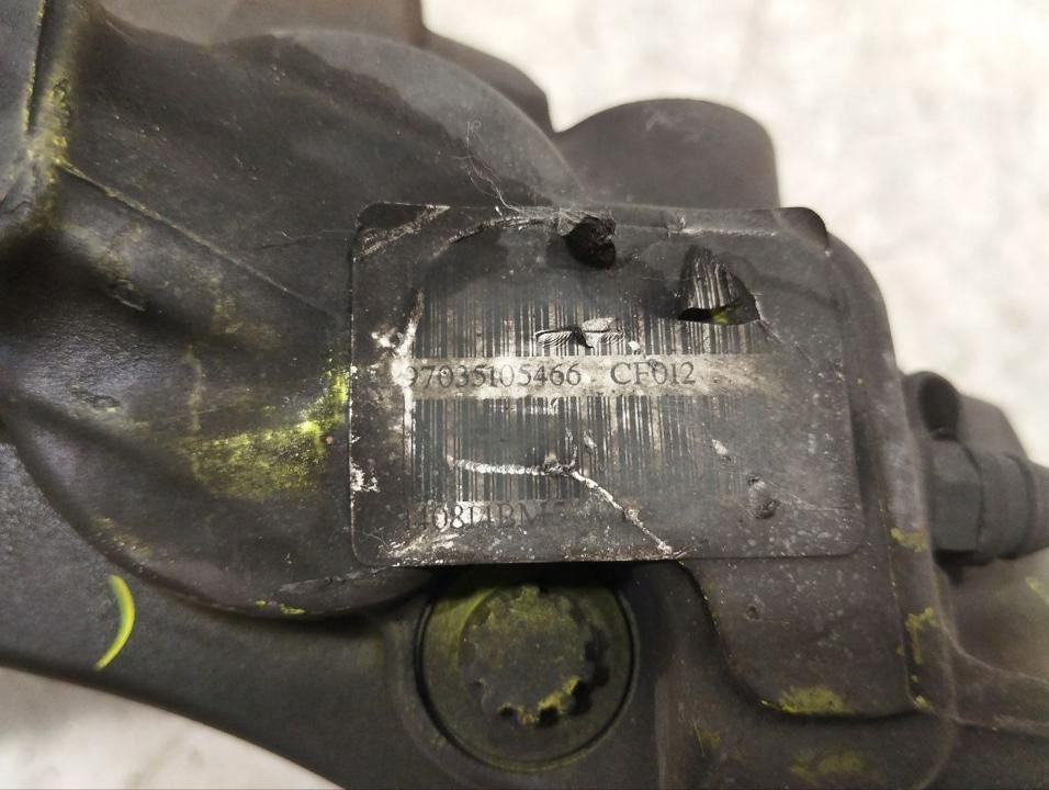 фото №11, Porsche panamera 970 2015 суппорт тормозной передний 7pp615123