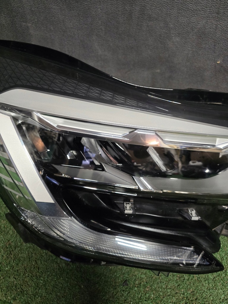 фото №3, Лампа правая перед renault captur ii full led pure vision