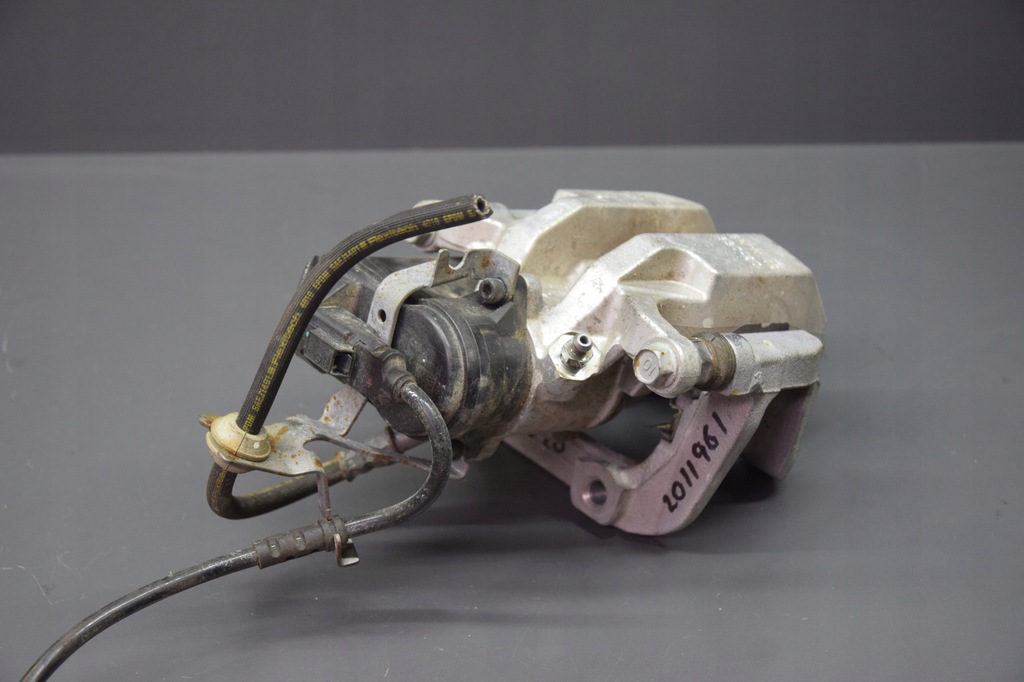 фото №5, Суппорт прижим правый задняя bmw 2 g42 3 g20 g21 4 g22 g23 g26 i4 g26