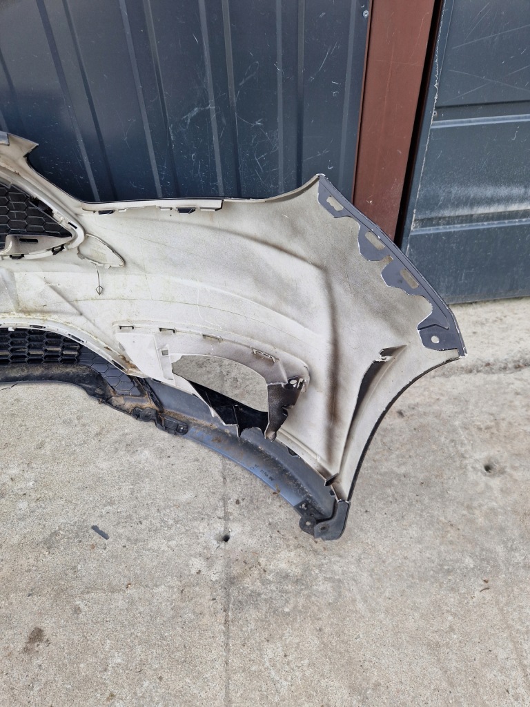 Ford focus mk3 рестайлінг  st-line бампер перед Зі Шроту