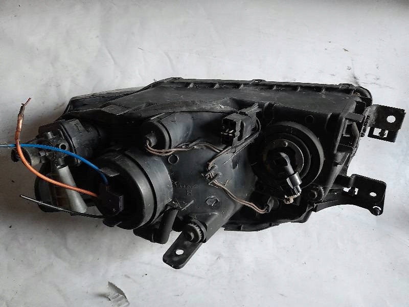 фото №3, Лампа права передня mitsubishi space runner