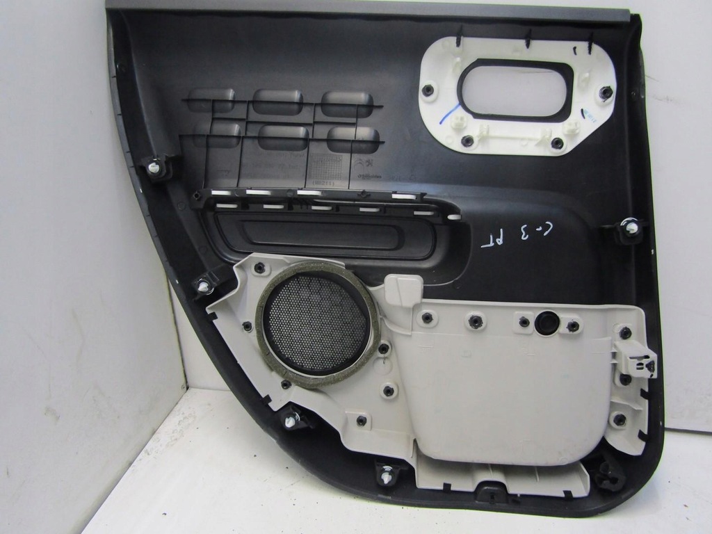 фото №4, Обшивка двері правий задня задній citroen c3 iii