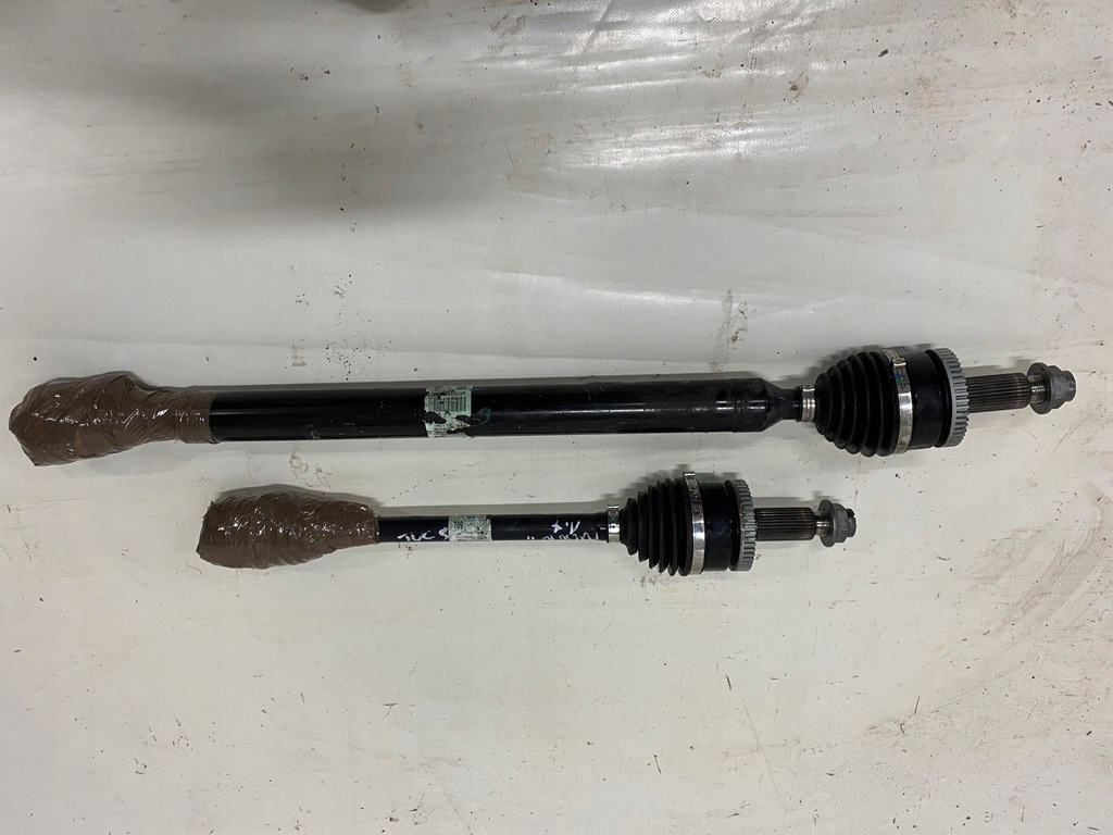 фото №1, Приводной вал левая правая hyundai tucson ii 15-19 1.7 crdi