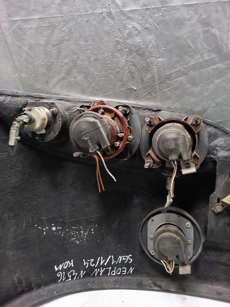 фото №10, Лампа левый перед neoplan n4516