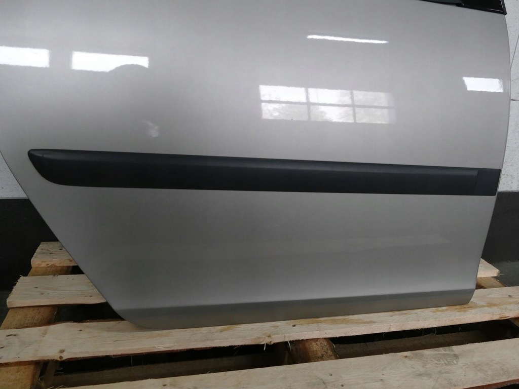 фото №9, Skoda roomster дверь правый задняя правое задние 9202