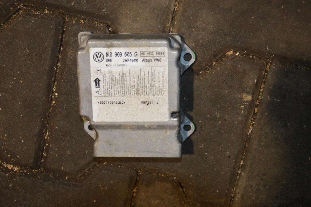 фото №1, Skoda octavia ii модуль air bag 1k0909605g