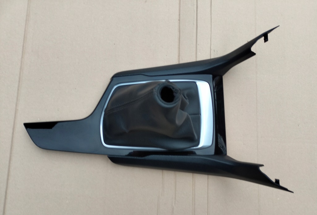 фото №1, Peugeot 308 ii t9 рамка защита туннель среднего