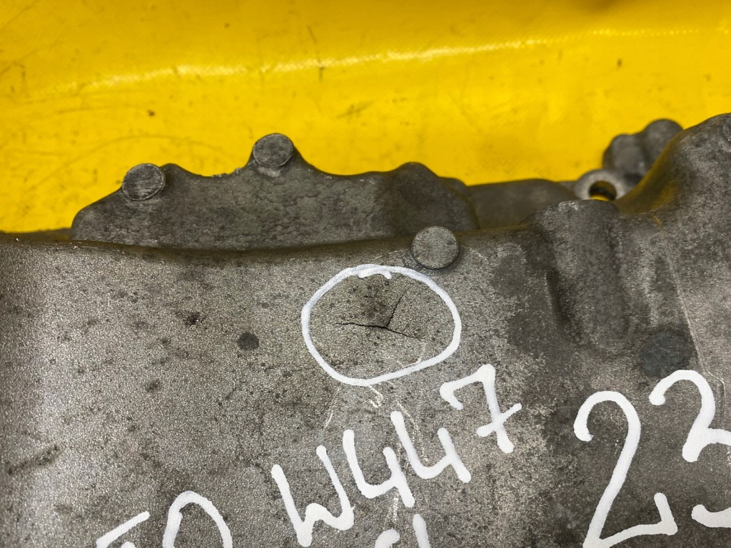 Поддон масляная a6260101000 vito w447 w205 1.6 dci r9ma500 Киев