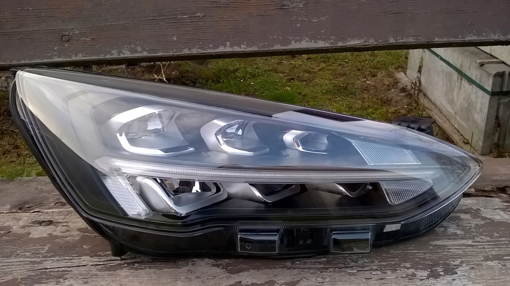 фото №1, Фара правый full led focus mk4 st jx7b13e014ce