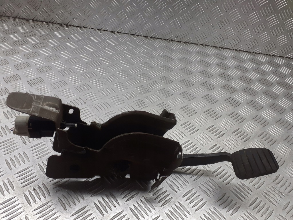 фото №1, Педаль тормоза dacia lodgy 1.6 465016578r