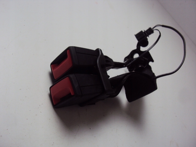 фото №1, Замки ремней задняя audi q2 2016-