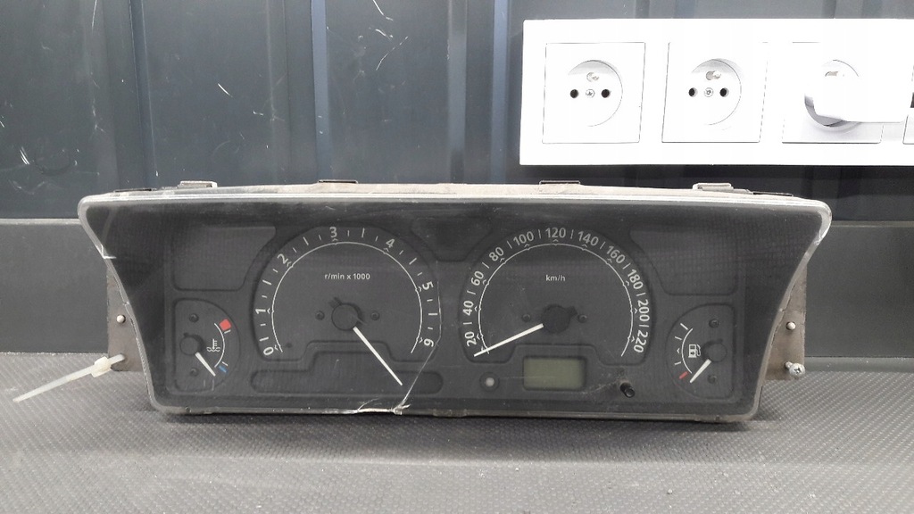 фото №1, Лічильник land rover discovery ii 2,0 tdi 94r