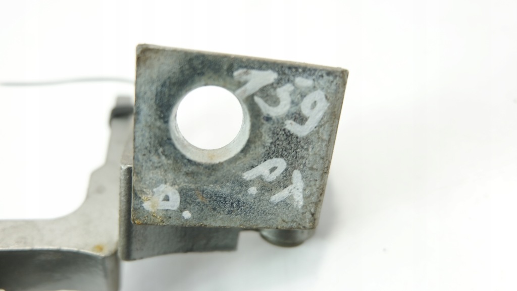 Alfa romeo 159 петлі двері правий задній універсал Доставка