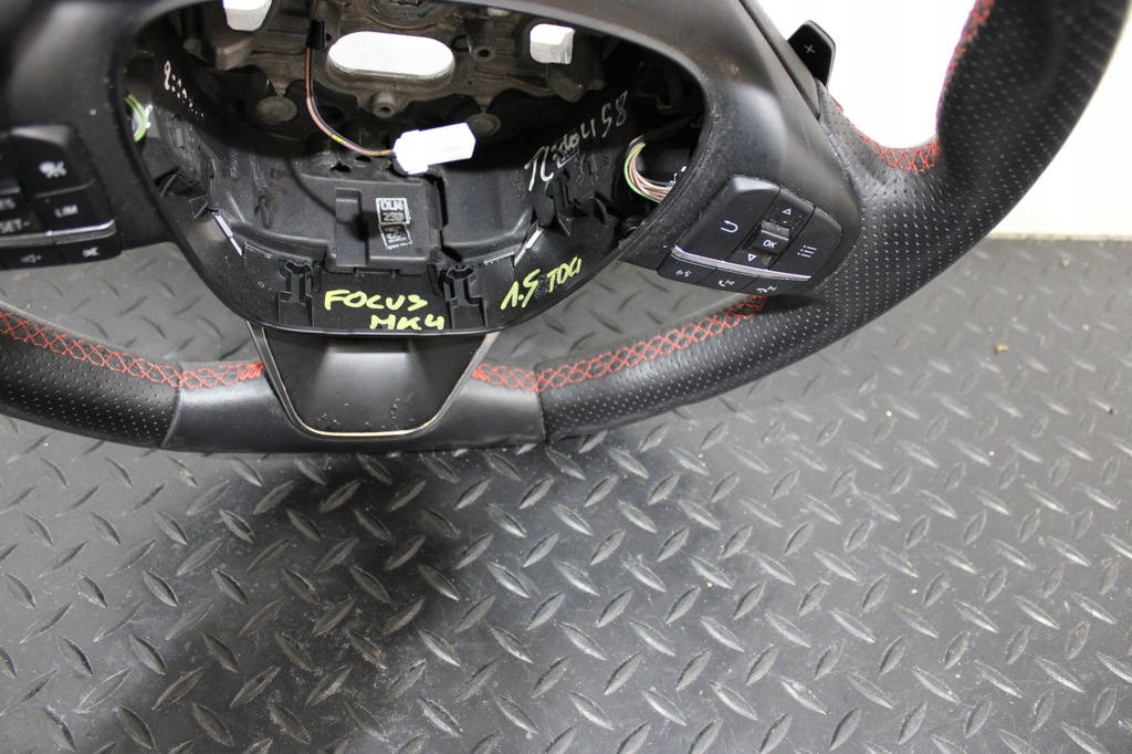 фото №11, Повітропровід мультифункція пелюстки перемикання ford focus mk4 st-line