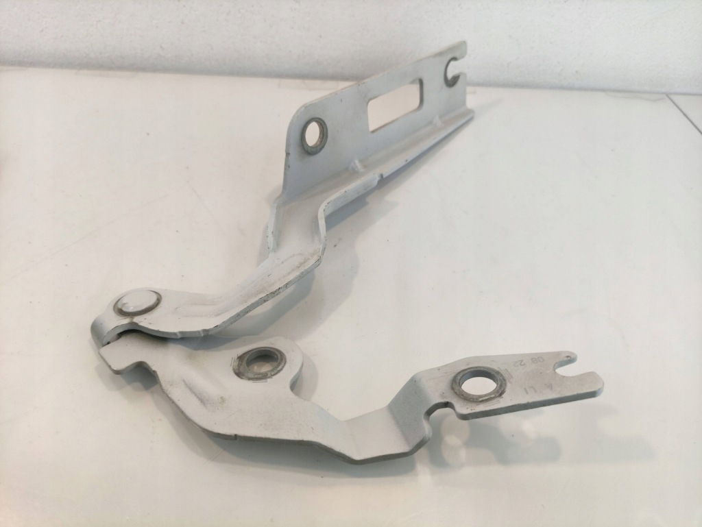 Vw golf viii 8 петля капот левый перед 5h0823301 с Разборки