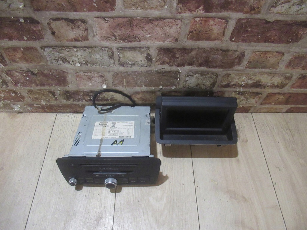 фото №1, Радио навигация дисплей audi a1 8x 10/14 rok