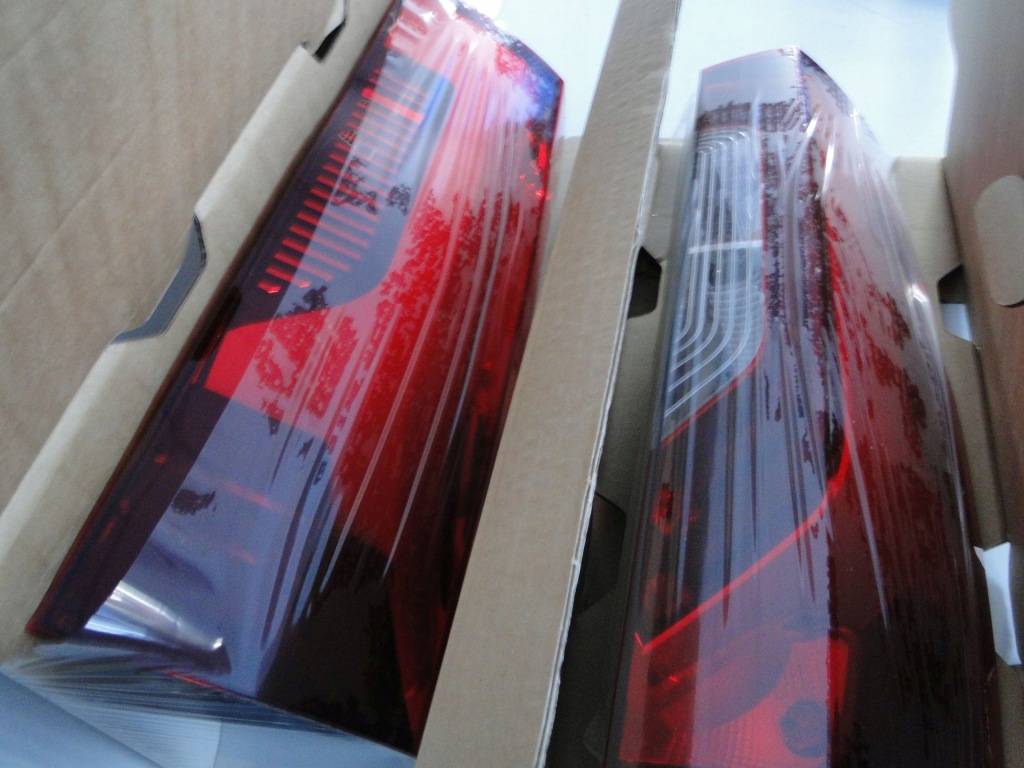 фото №7, Mercedes sprinter w907 907 w910 910 лампа задняя левая led