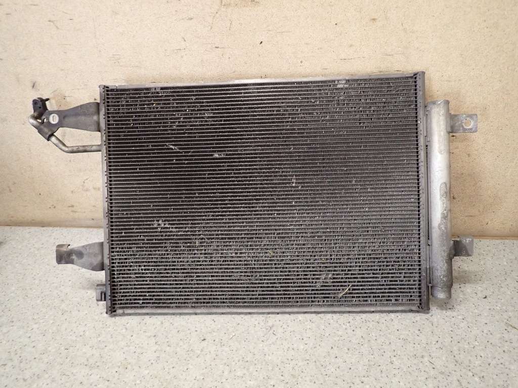 фото №4, Mitsubishi colt 09- 1.1i радиатор кондиционера