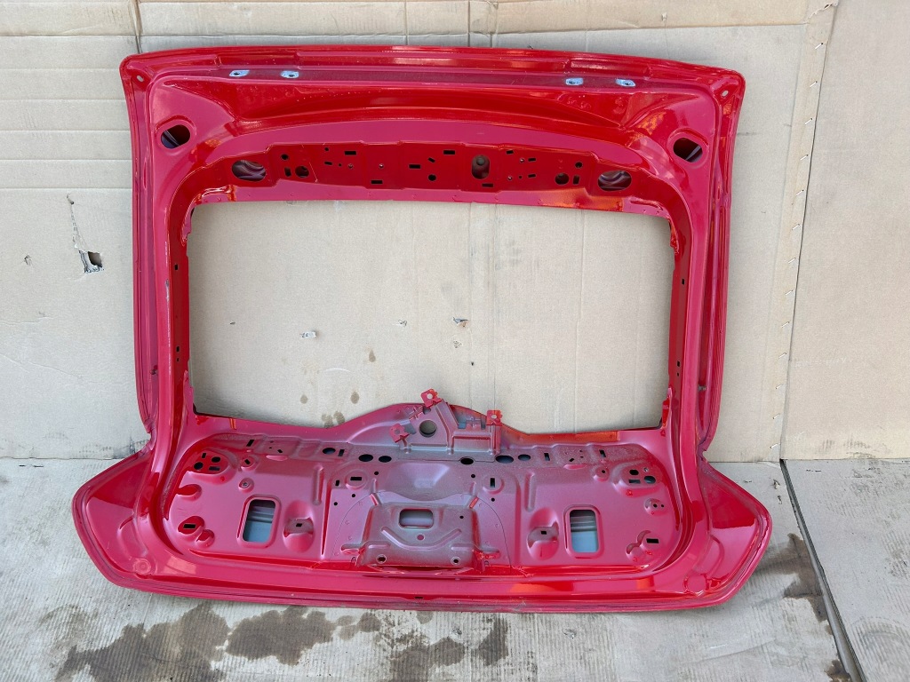 фото №6, Крышка багажника задняя volvo v40 rdesign без оснащения