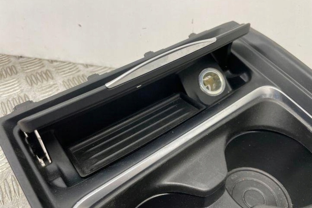 фото №7, Кронштейн na кружки bmw 3 gran turismo f34 9218925 2.0l дизель 135kw 2014