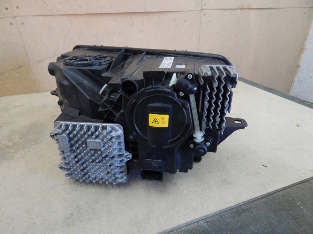 Rolls royce cullinan laser фара правая передняя правый  перед 63.11-8498332 Киев