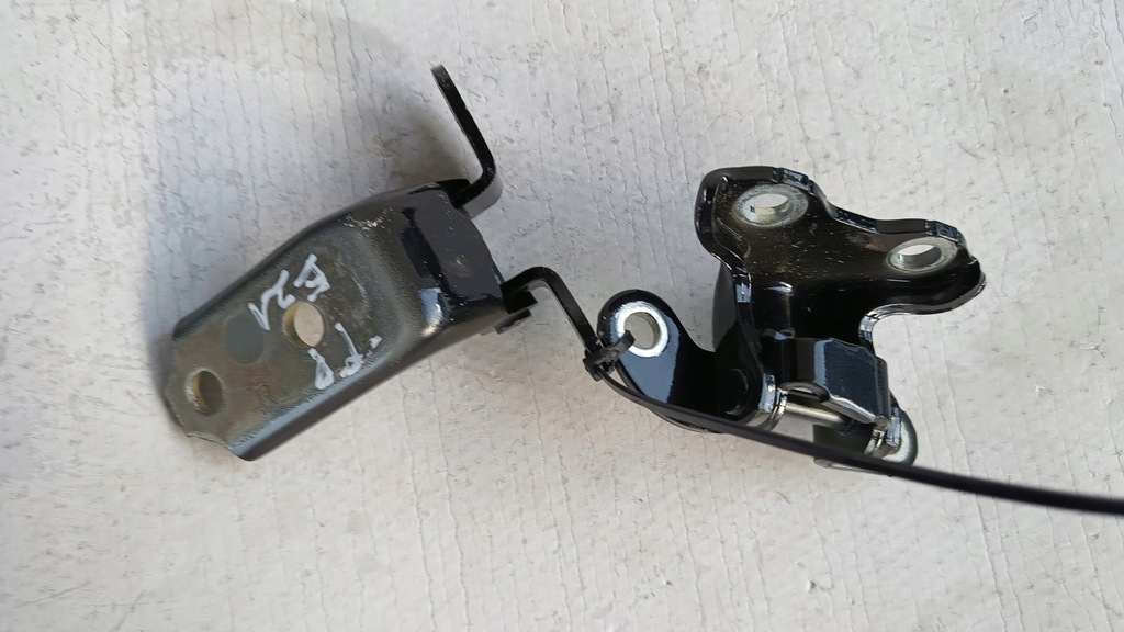 фото №1, Петли дверь задняя правый toyota chr