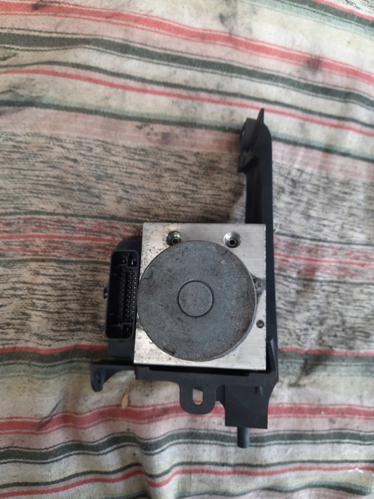 Купити Opel astra k насос abs кронштейн 1.6 cdti 16r.