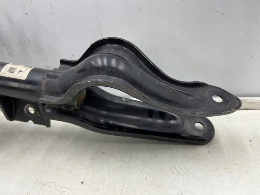 Амортизатор tesla model y 20r.- правый передний амортизационная стойка пружина кронштейн Оригинал