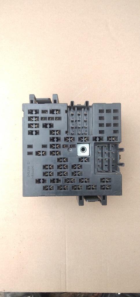 фото №6, Коробка предохранителей chevrolet tahoe 15770992-01