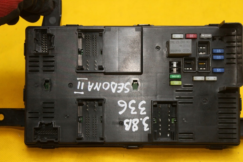 фото №5, Модуль запобіжників kia sedona ii carnival iii