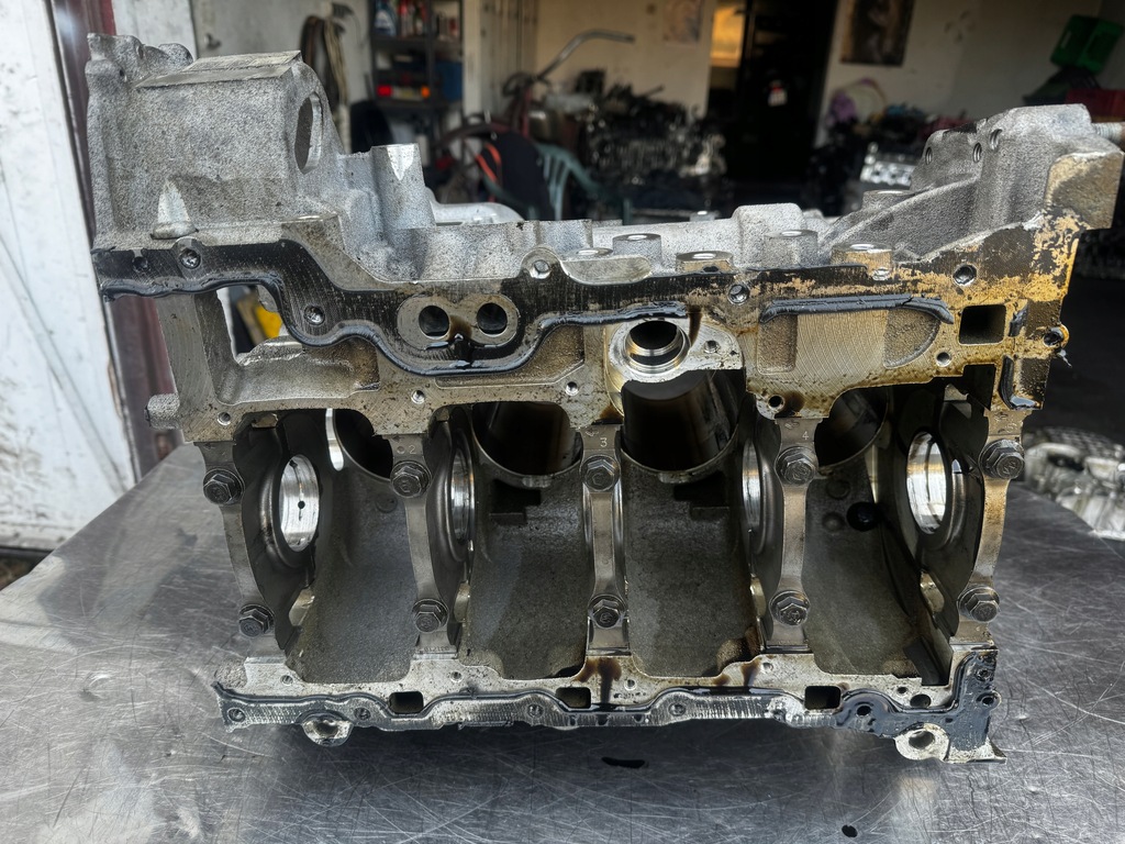 фото №5, Alfa romeo giulia 2.0t 280km 18r блок двигателя stelvio 55273835 04893511ad