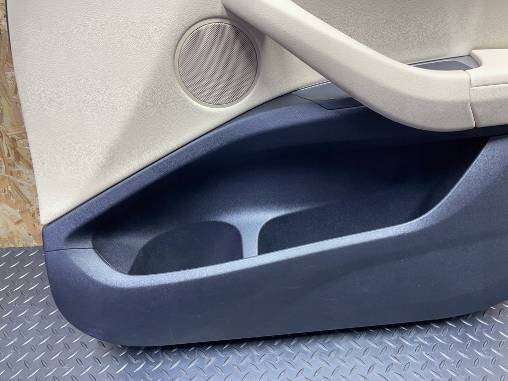 фото №8, Обшивка оббивка правий передній перед правий bmw x3 g01 7410282