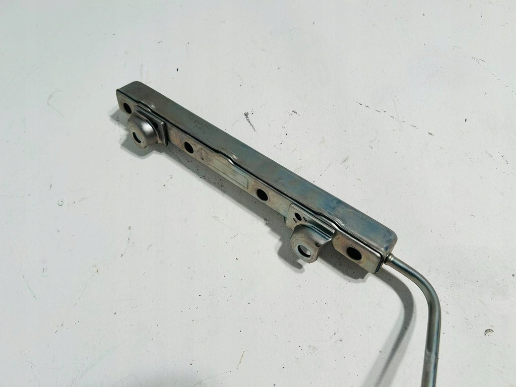 фото №7, Auris ii гибрид молдинг впрыскная форсунок