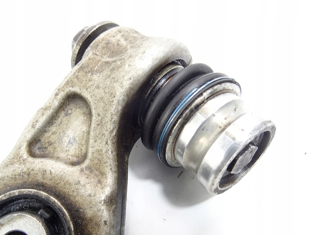 фото №7, Audi a4 b9 важіль правий перед передній 8w0407156a